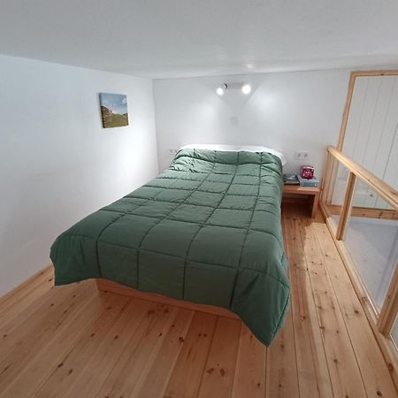 Tinos Youth Apartment Luaran gambar