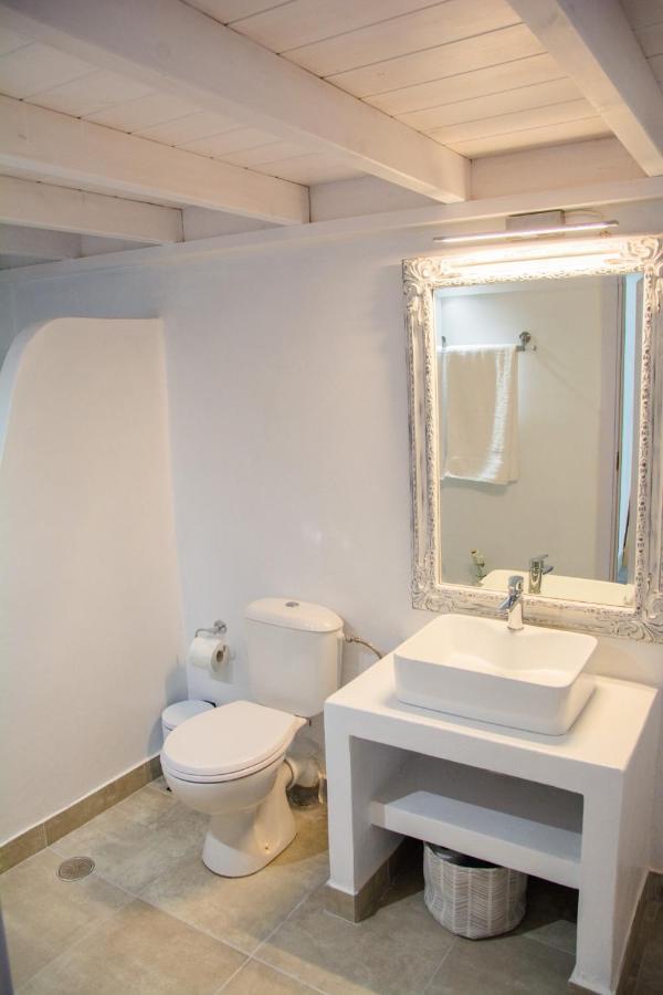 Tinos Youth Apartment Luaran gambar