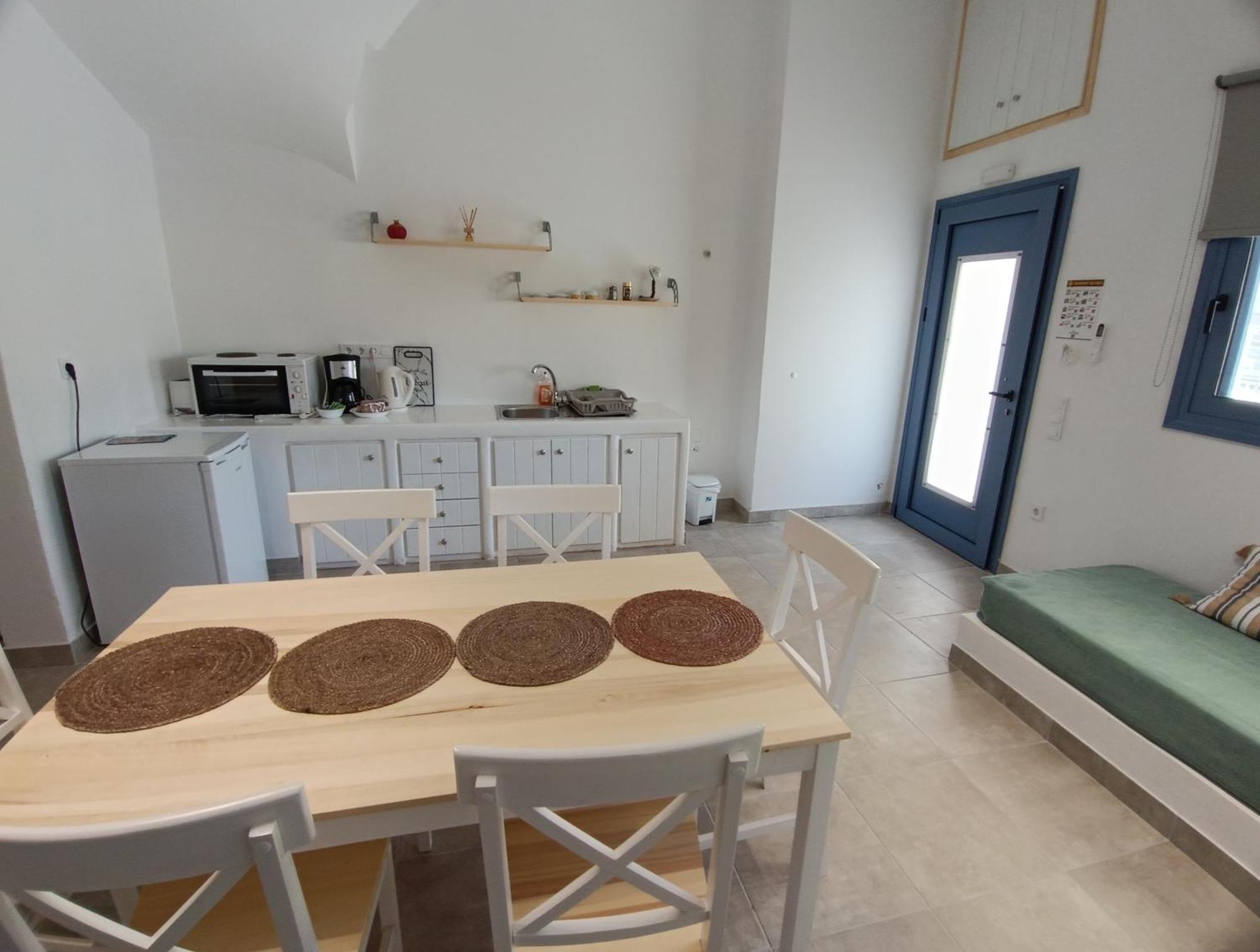 Tinos Youth Apartment Luaran gambar